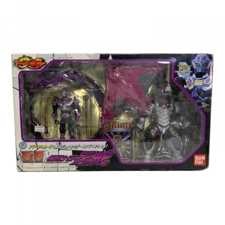 仮面ライダー龍騎 (カメンライダーリュウキ) 仮面ライダー王蛇 R＆M