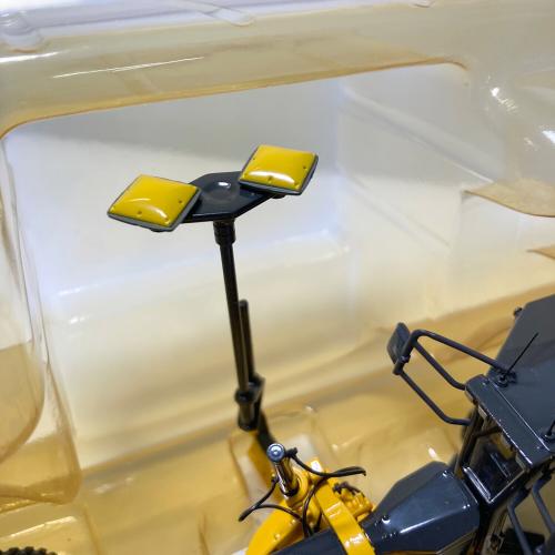 TOPCOM ダイキャストカー KOMATSU GD655-5  モータグレーダ