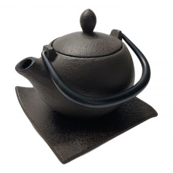 南部鉄器 (ナンブテッキ) 鉄瓶 岩鋳・茶こし付