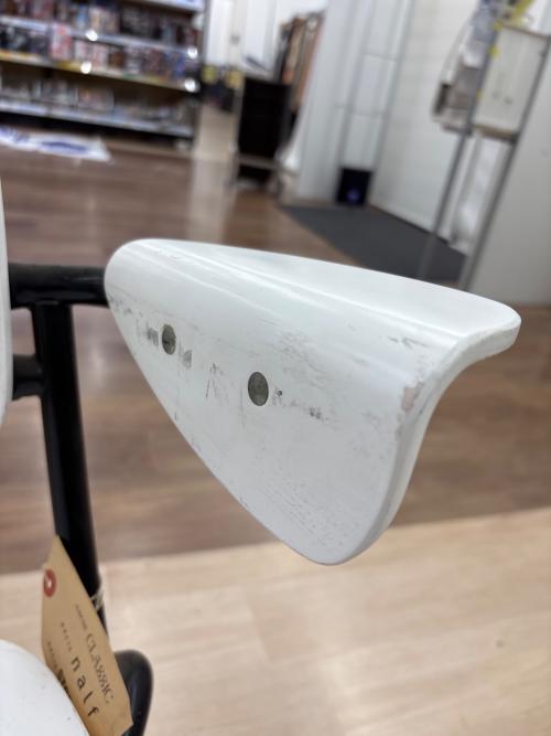 ダイニングチェアー ホワイト ナナ アームチェア イルマリタピオヴァーラ