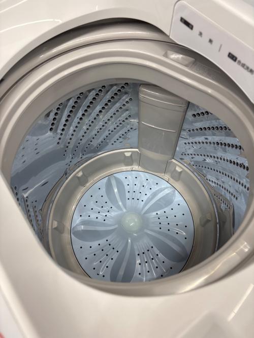 Hisense (ハイセンス) 全自動洗濯機 HW-55E2W 2023年製 203