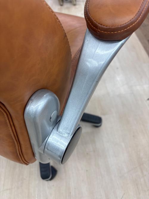 オフィスチェア ブラウン