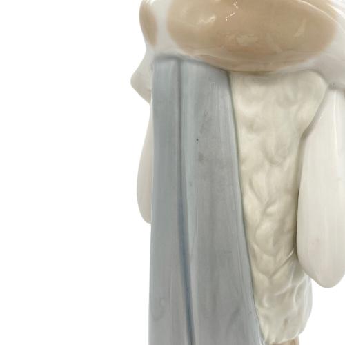 LLADRO (リヤドロ) フィギュリン 子羊を肩に乗せた少年
