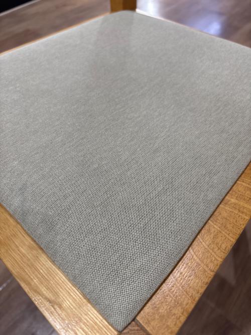 無印良品 (ムジルシリョウヒン) ダイニングチェアー ライトブラウン×グレー オーク材チェア