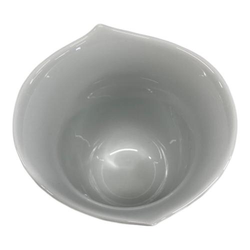 Meissen (マイセン) カップ 2015刻印入り 波の戯れホワイト