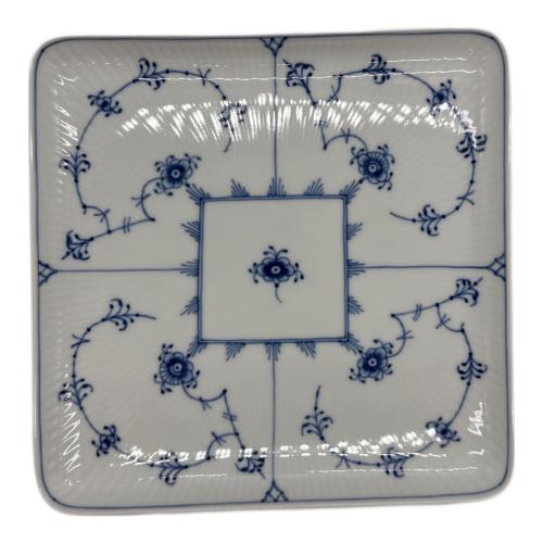 ROYAL COPENHAGEN (ロイヤル・コペンハーゲン) スクエアディッシュ 20cm ▲ ブルーフルーテッド・プレイン