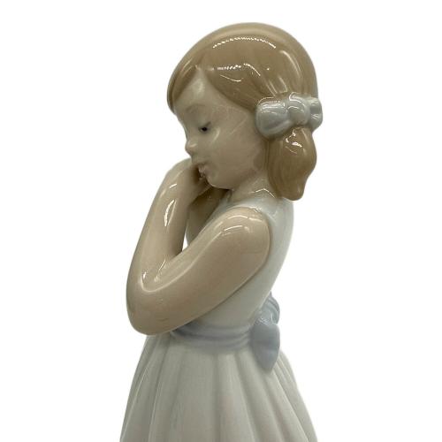 LLADRO (リヤドロ) フィギュリン 我が家のプリンセス 01006973 ▲