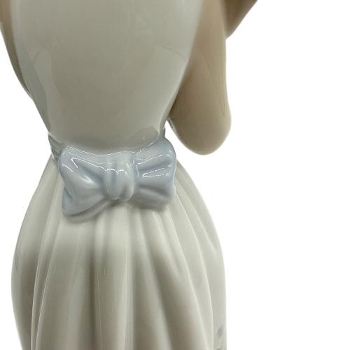 LLADRO (リヤドロ) フィギュリン 我が家のプリンセス 01006973 ▲