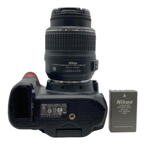 Nikon (ニコン) デジタル一眼レフカメラ D5000