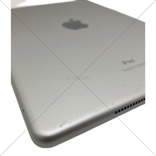 Apple (アップル) iPad(第9世代) A2604 背面キズ有