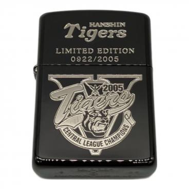 阪神タイガース ❗2005年 優勝記念限定❗ジッポライター アクリルケース入り ZIPPO (ジッポ) オイルライター 2005年製 阪神タイガース 2005年優勝