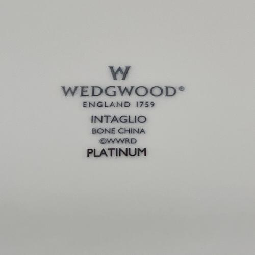 Wedgwood (ウェッジウッド) スクエアプレート ▲ インタグリオ プラチナ スクエアディッシュ プラチナム
