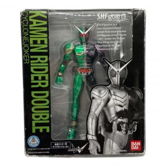 BANDAI (バンダイ) 仮面ライダーW サイクロンジョーカー フィギュア S.H.Figuarts