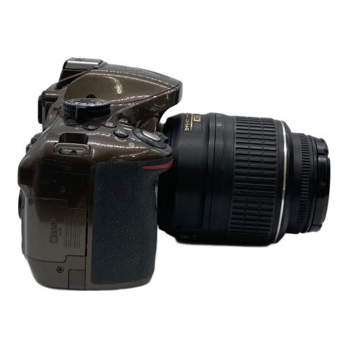 Nikon (ニコン) 一眼レフカメラ D5200