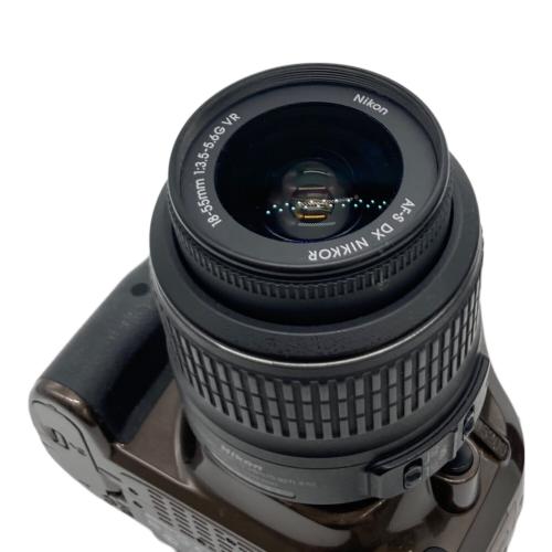 Nikon (ニコン) 一眼レフカメラ D5200