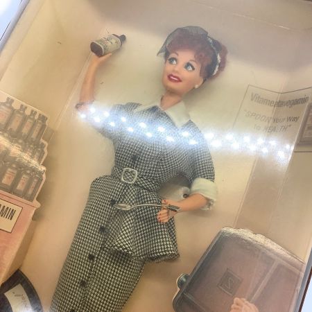 Starring LucilleBall as Lucy Ricardo ”Lucy Does TV Commercial” -ルーシー・リカード(ルシル・ボール)- 「アイ・ラブ・ルーシー」 Collector E
