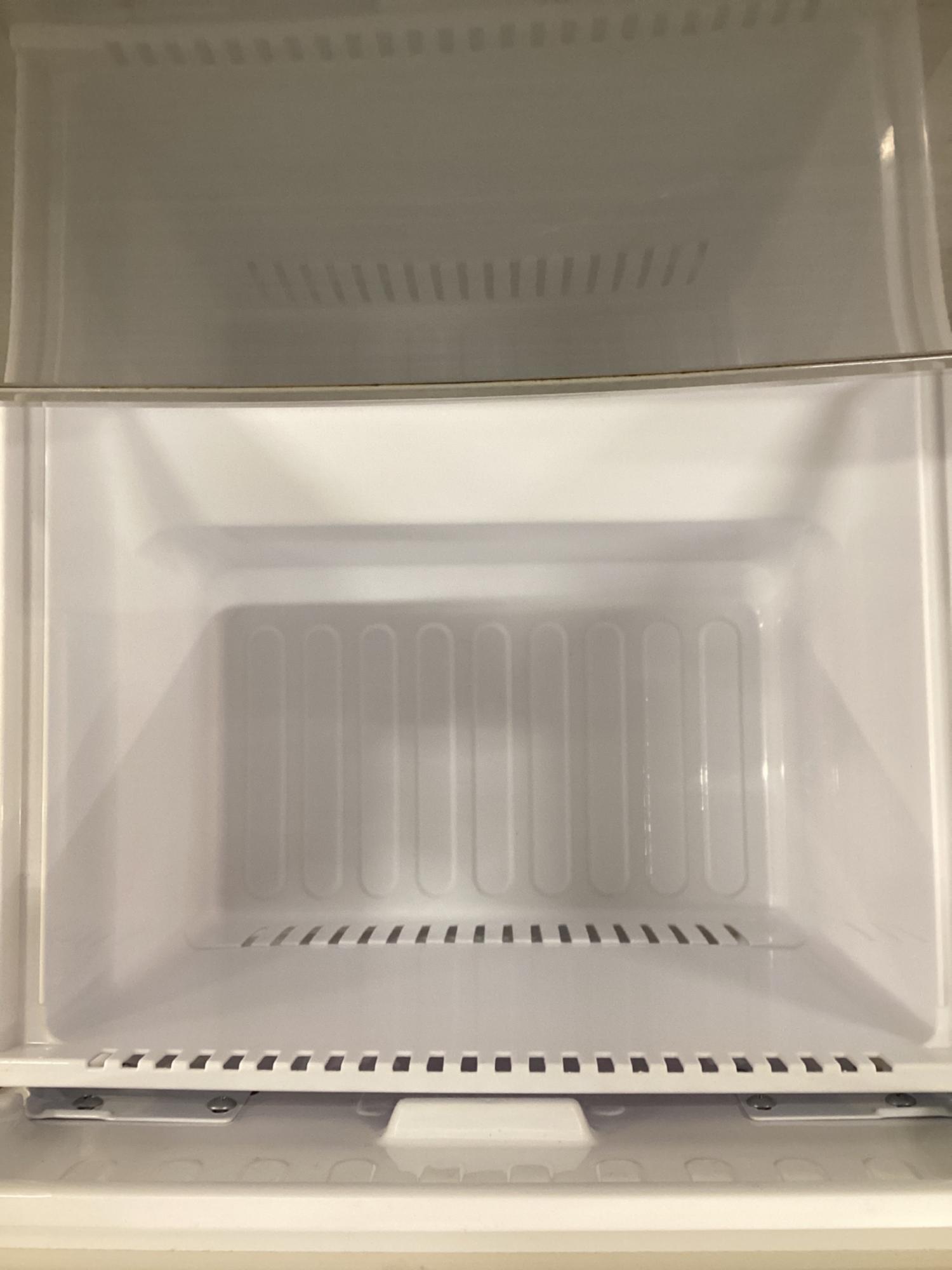 SHARP (シャープ) 2ドア冷蔵庫 ファン式 SJ-D14B-S 2015年製 137L