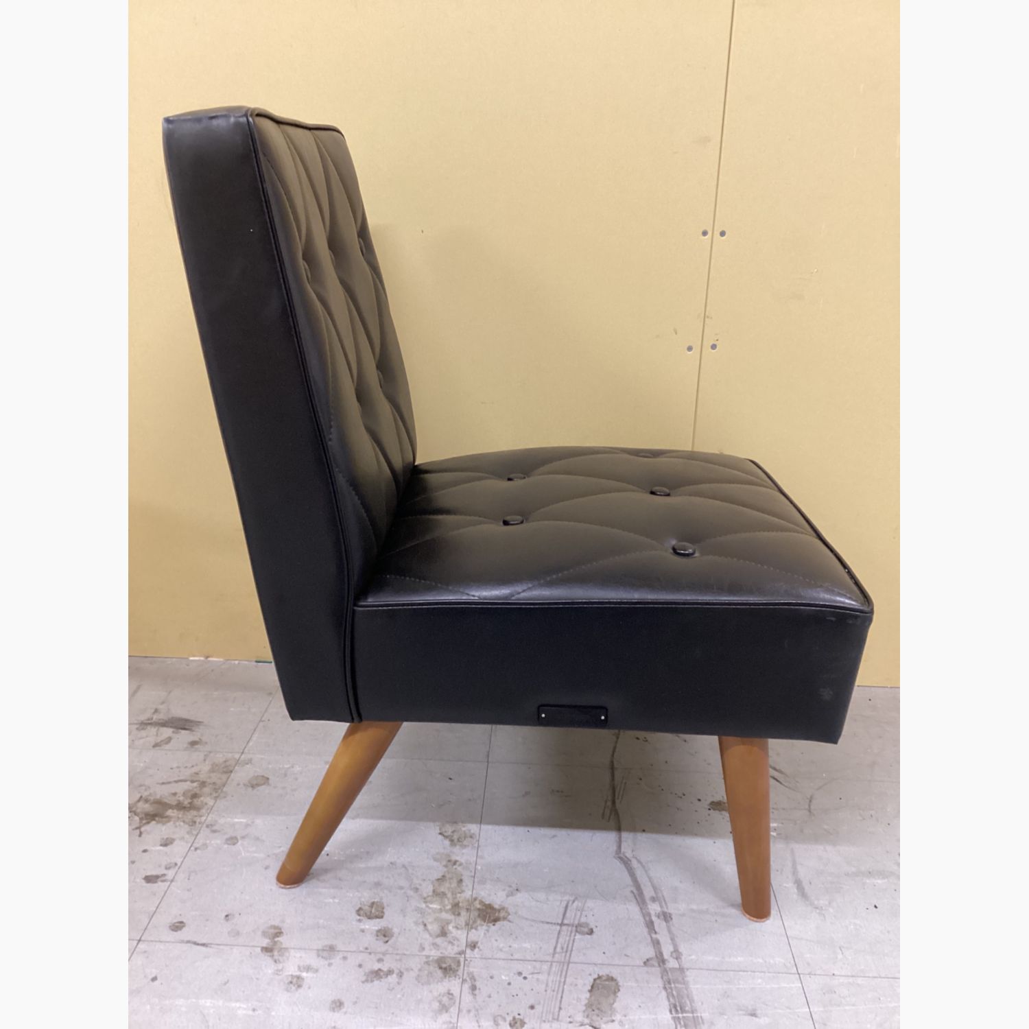 カリモク60 (カリモクロクマル) カフェチェア スタンダードブラック 16