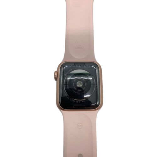 Apple (アップル) Apple Watch Series 5 3G112J/A GPSモデル ケースサイズ:40㎜ 〇 バッテリー:Aランク(98%) 程度:Aランク FH7Z40LAMLD3