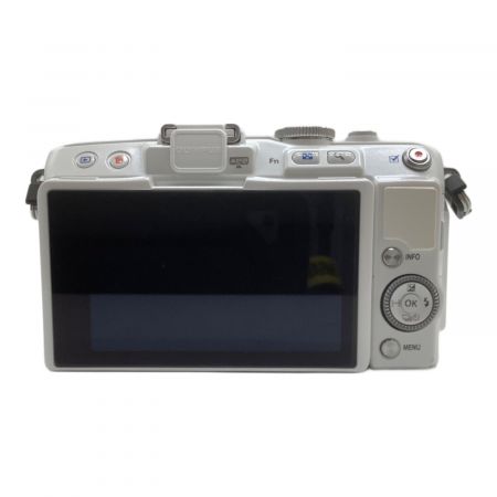OLYMPUS (オリンパス) ミラーレス一眼カメラ バッテリー蓋破損有 E-PL6