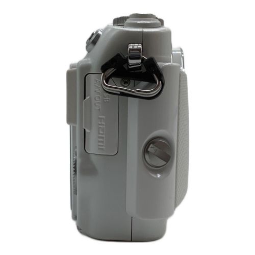 OLYMPUS (オリンパス) ミラーレス一眼カメラ バッテリー蓋破損有 E-PL6 1720万画素(総画素) フォーサーズ LiveMOS 専用電池 SDXCカード対応 -