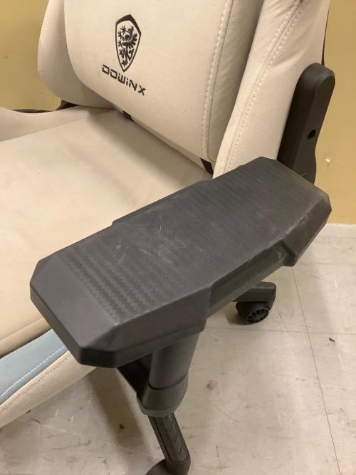 Dowinx (ドウンクス) ゲーミングチェア ベージュ