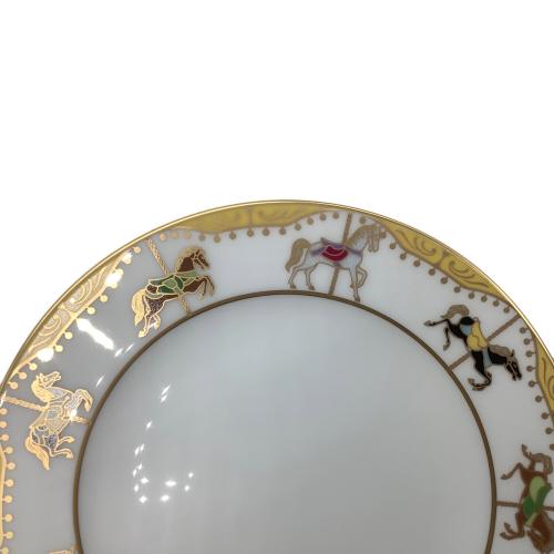 大倉陶園 (オオクラトウエン) 20cmデザートプレート うまくゆく回転木馬