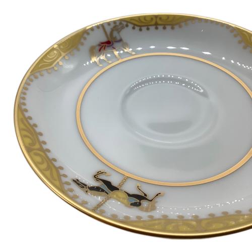 大倉陶園 (オオクラトウエン) カップ&ソーサー うまくゆく回転木馬