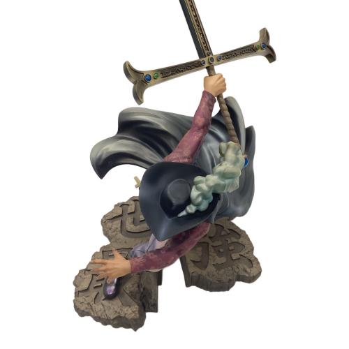 ONE PIECE (ワンピース) NEO-MAXIMUM 鷹の目 ジュラキュール・ミホーク P.O.P フィギュア