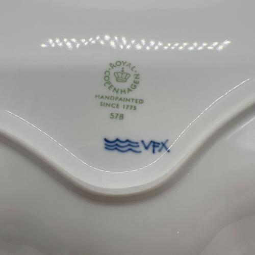 ROYAL COPENHAGEN (ロイヤル・コペンハーゲン) フラワーボウル ▲ ブルーパルメッテ・ブロッサム