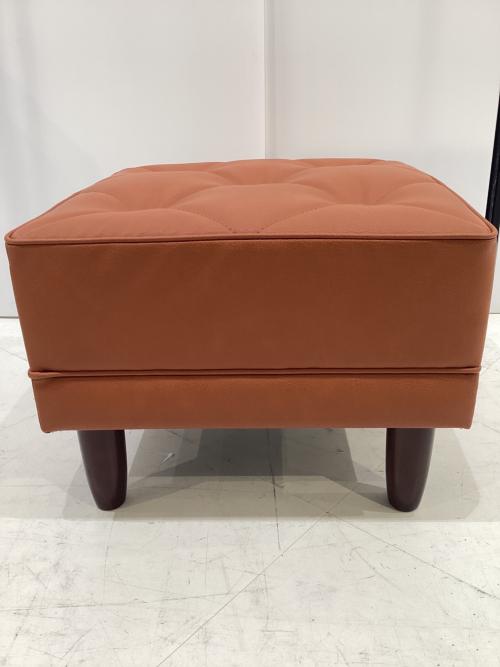 カリモク60 (カリモクロクマル) オットマン キャメル 270 x36206 合皮