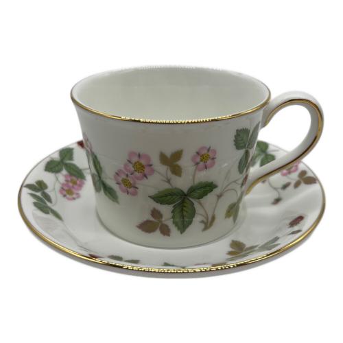 Wedgwood (ウェッジウッド) ティーカップ&ソーサー(デルフィ) ▲ ワイルドストロベリー 2Pセット