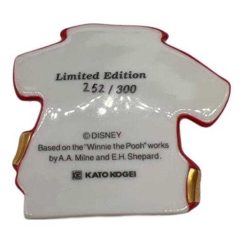 DISNEY (ディズニー) フィギュア 世界300点限定品 加藤工芸 くまのプーさんとなかまたち 原作デビュー80周年記念限定フィギュア