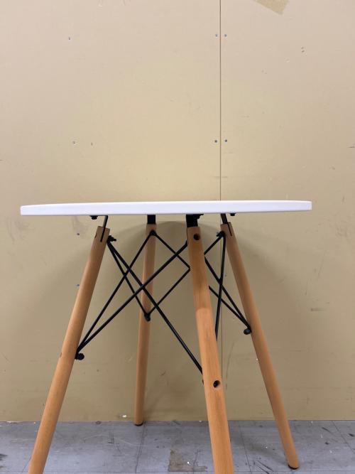 ニトリ ダイニングテーブル ホワイト 222 ラウンド サークル2 60 幅:約60㎝/高さ:約70cm