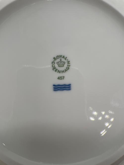 ROYAL COPENHAGEN (ロイヤル・コペンハーゲン) ホワイトフルーテッドボウル 22cm ホワイトフルーテッド