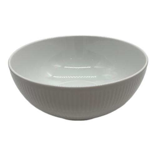 ROYAL COPENHAGEN (ロイヤル・コペンハーゲン) ホワイトフルーテッドボウル 22cm ホワイトフルーテッド