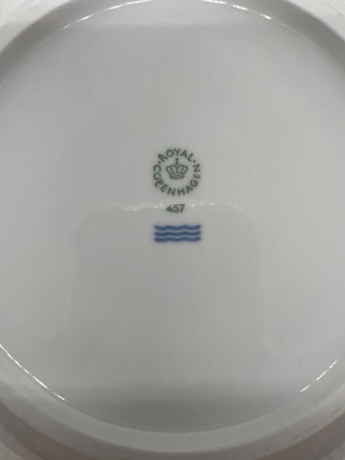 ROYAL COPENHAGEN (ロイヤル・コペンハーゲン) ホワイトフルーテッドボウル 22cm ホワイトフルーテッド