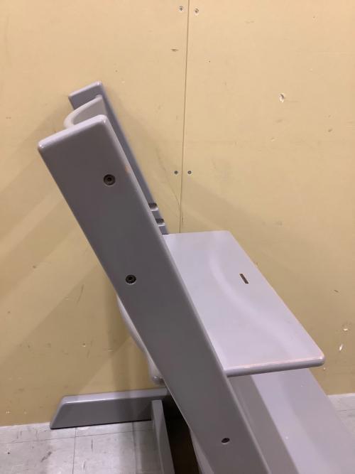 STOKKE (ストッケ) キッズチェア グレー