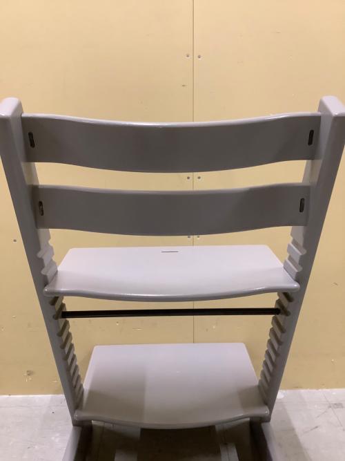 STOKKE (ストッケ) キッズチェア グレー