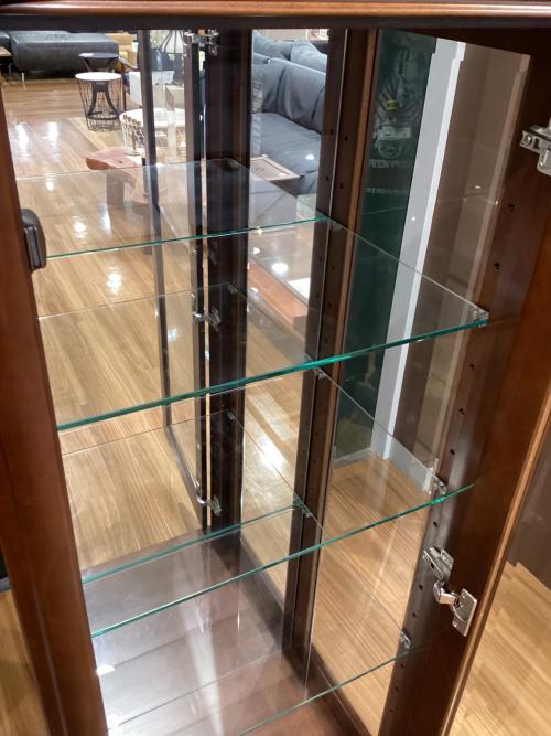 TAKEDOMI キュリオケース ブラウン 照明動作確認済 幅53 高152 奥40 ダウンライト付 1枚扉 引き出し付き テネシー