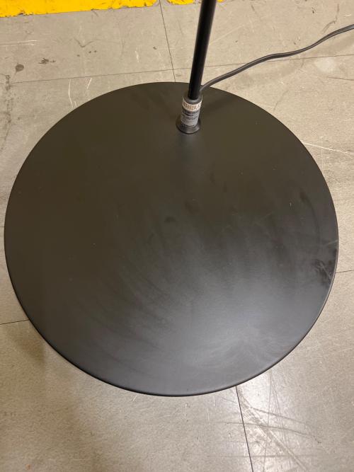 BoConcept (ボーコンセプト) フロアスタンド kuta floor lamp   63304-E27 82 ヨゴレ有 電球 動作確認済み 50Hz／60Hz