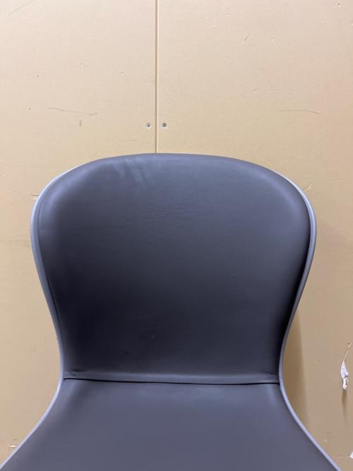 BoConcept (ボーコンセプト) ダイニングチェアー ブラック×ナチュラル 82 アームレス Adelaide