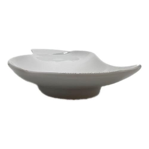 Meissen (マイセン) ホワイトディッシュ ▲ 000000/53256 波の戯れ