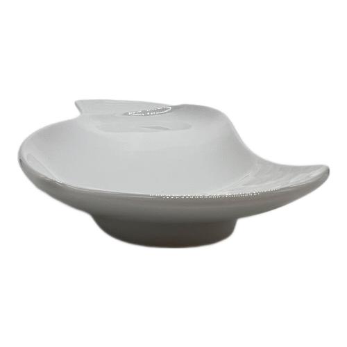 Meissen (マイセン) ホワイトディッシュ ▲ 000000/53256 波の戯れ