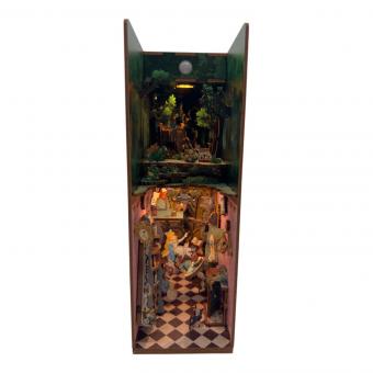 アリスインワンダーランド 本型ミニチュア