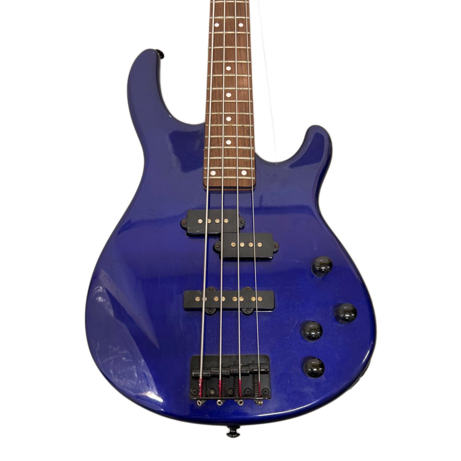 Chatting Bird エレキベース 青 CHATTING BIRD エレキベース 動作確認済み E705834｜トレファクONLINE