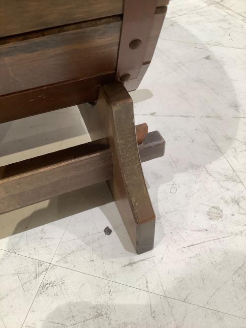 DeLuxe Barrel キャビネット ブラウン 樽型