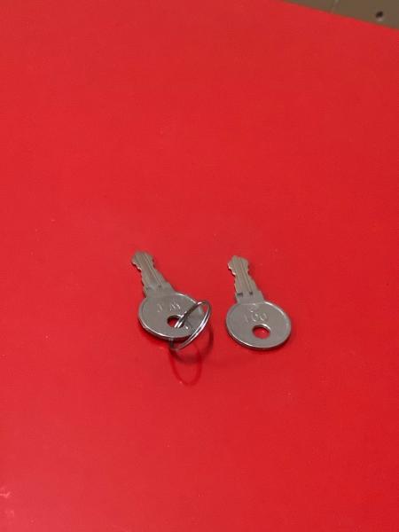 IKEA (イケア) スチールキャビネット レッド 幅118 高63 奥40 （cm