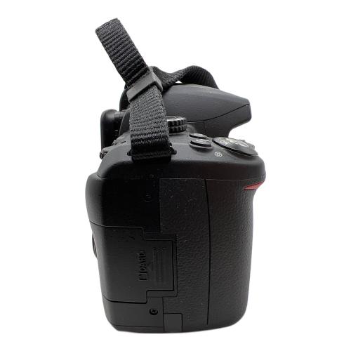 Nikon (ニコン) デジタル一眼レフカメラ D3000 1075万画素(総画素) 1020万画素(有効画素) APS-C 23.6mm×15.8mm CCD 専用電池 SDHCカード SDカード 2079899