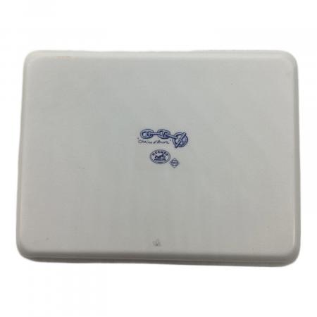 美品　エルメス　HERMES スクエアプレート　トレイ　シェーヌダンクル HERMES (エルメス) スクエアプレート ホワイト×ブルー 16CM